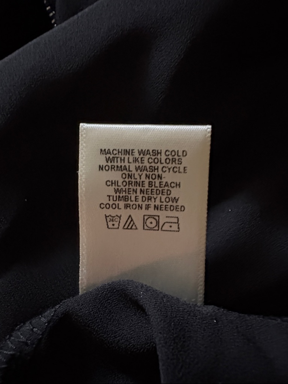 West Kei Black V-Neck Twist Hem Top with Metallic Dot Print - Picture 5 of 5